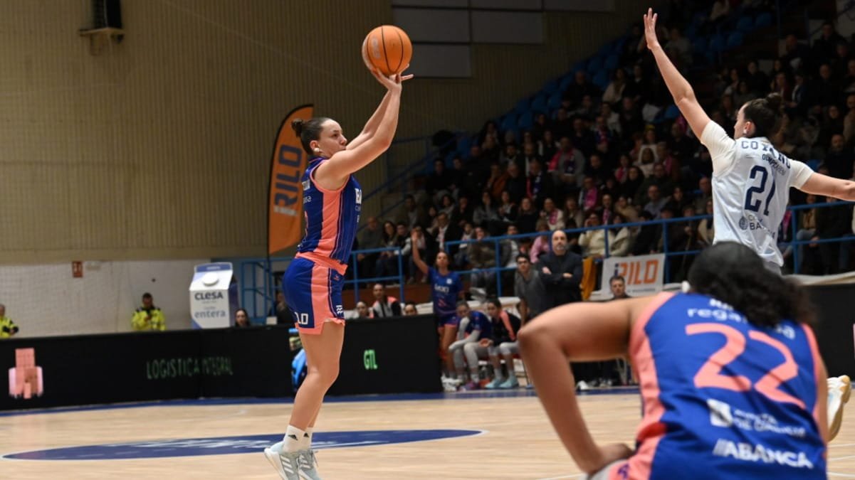 BAXI vence a «la Penya» y tendrá final por la Copa en Leganés (66-62)