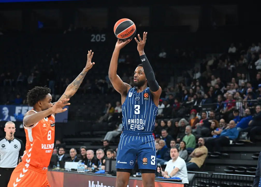 Valencia Basket cae en Estambul y deja sensaciones preocupantes (107-90)