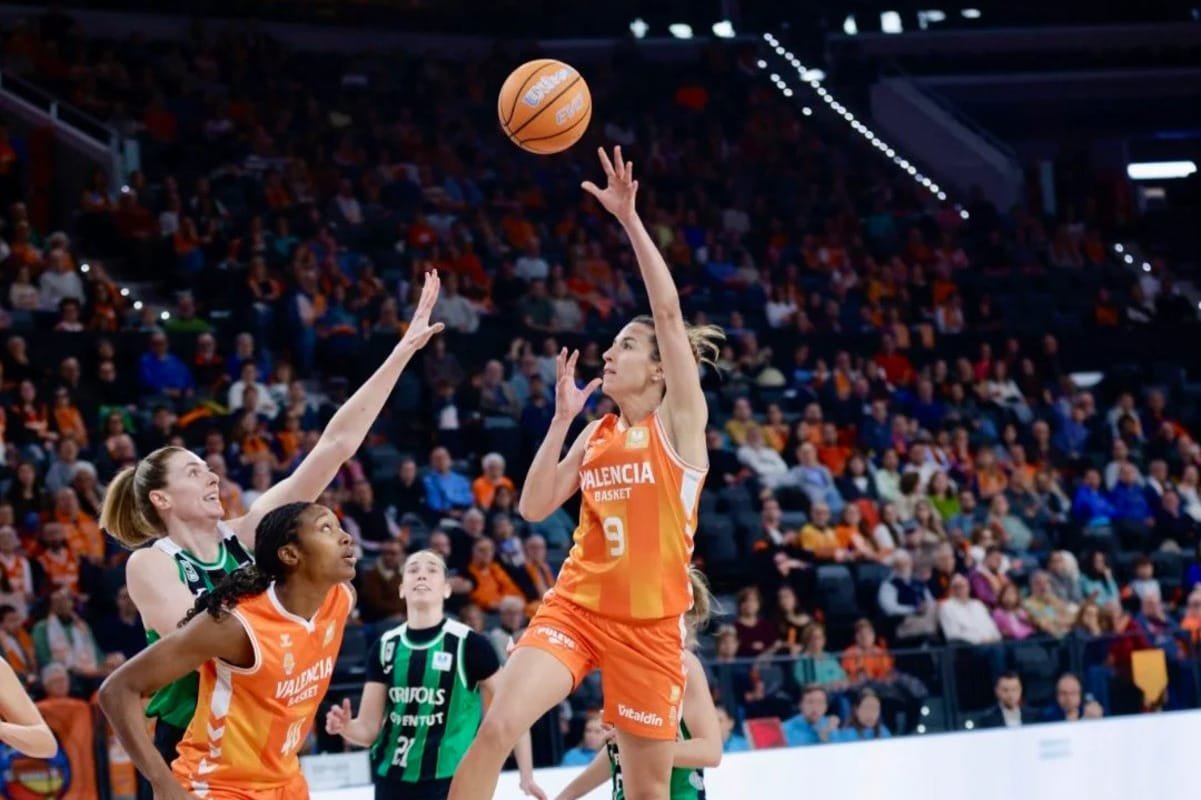Un Valencia Basket superior gana a la Penya en el Roig Arena (83-57)