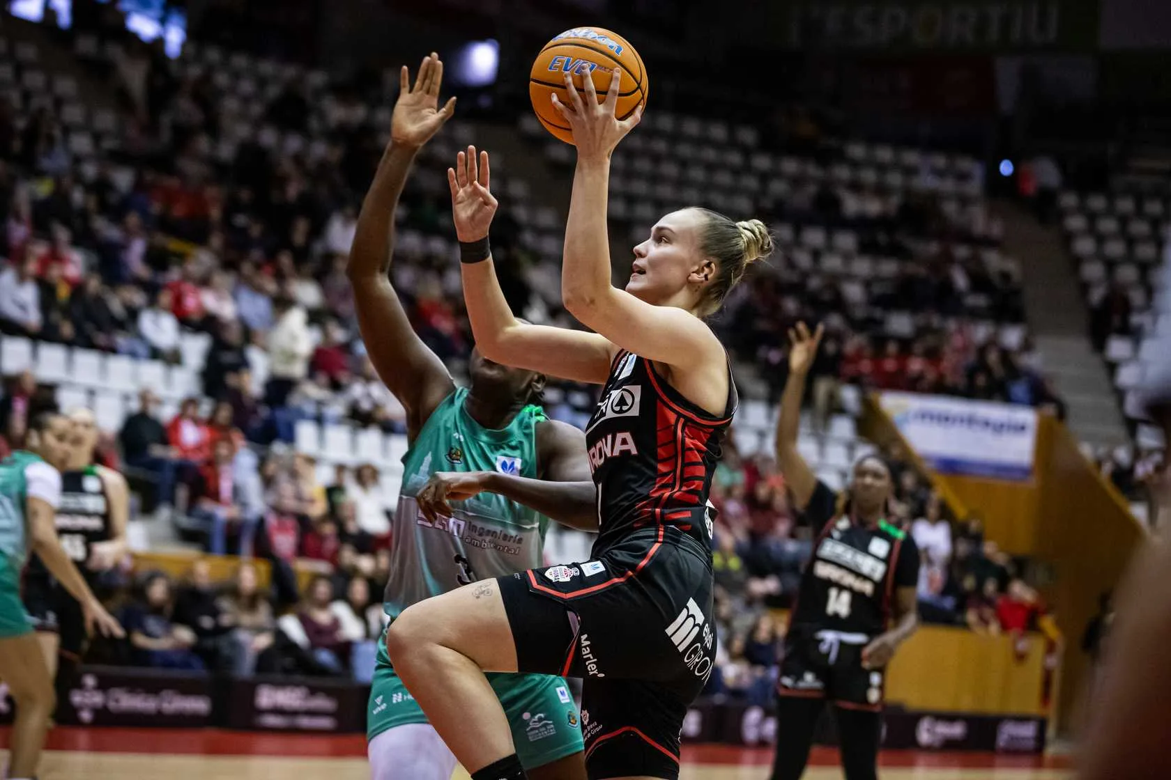 Spar Uni Girona vuelve a la pugna por el liderato (88-62)