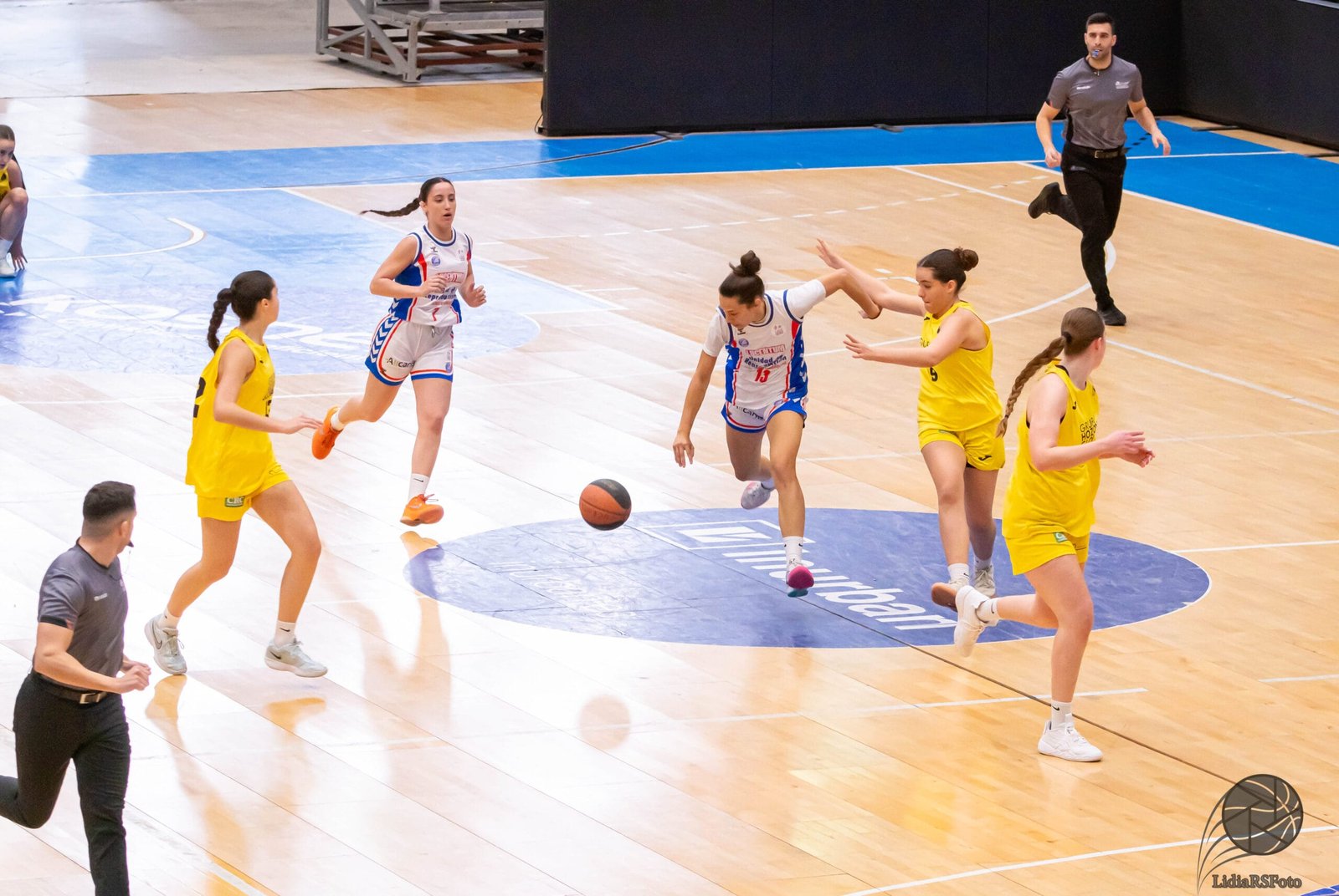 Lucentum firma una actuación sobresaliente ante Jairis (89-26)