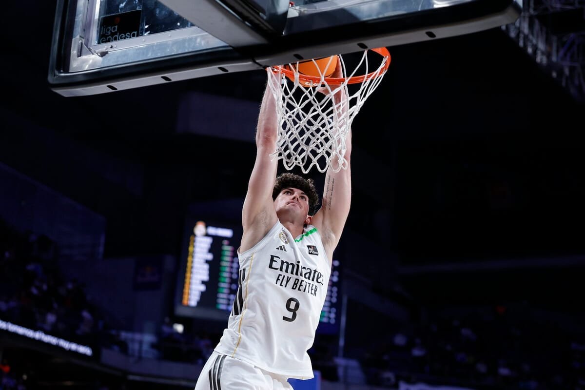 El Real Madrid logra una victoria rutinaria ante Casademont (99-78)