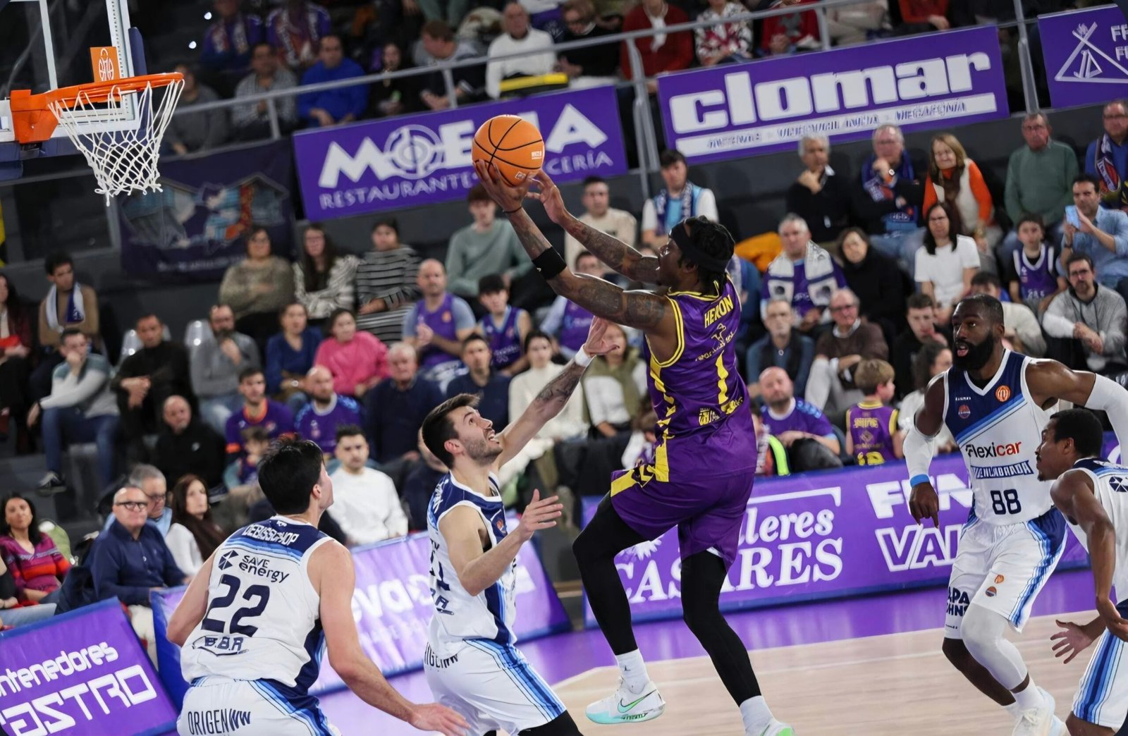 Tormenta morada en la Caldera. Palencia 97- Fuenlabrada 74