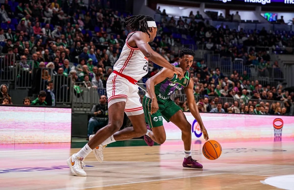 Unicaja cumple contra Chalon y mantiene vivas sus opciones (111-82)