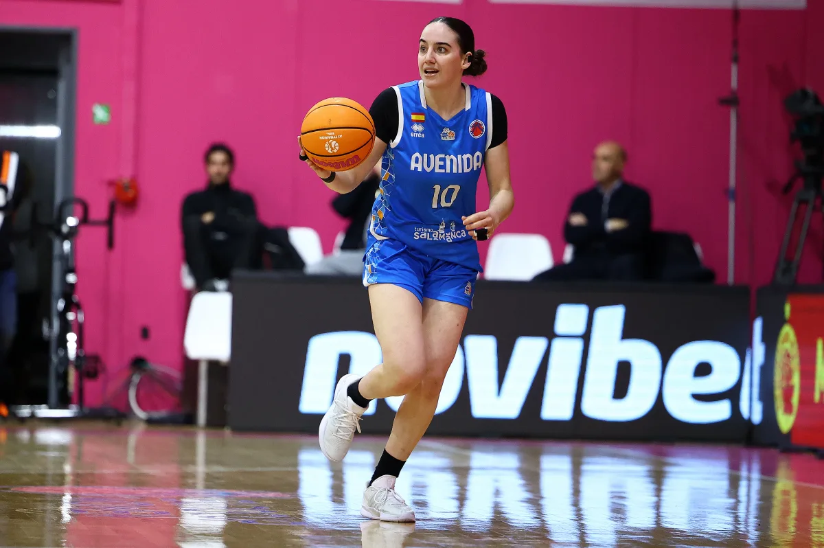 Perfumerías Avenida tiene la llave en casa (65-71)