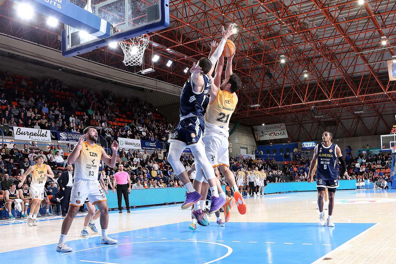 El Tizona vuelve a desmoronarse en el momento clave (82-89)