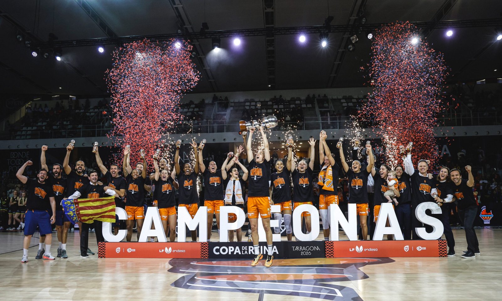 Valencia Basket es el nuevo campeón de la Copa de la Reina (70-65)