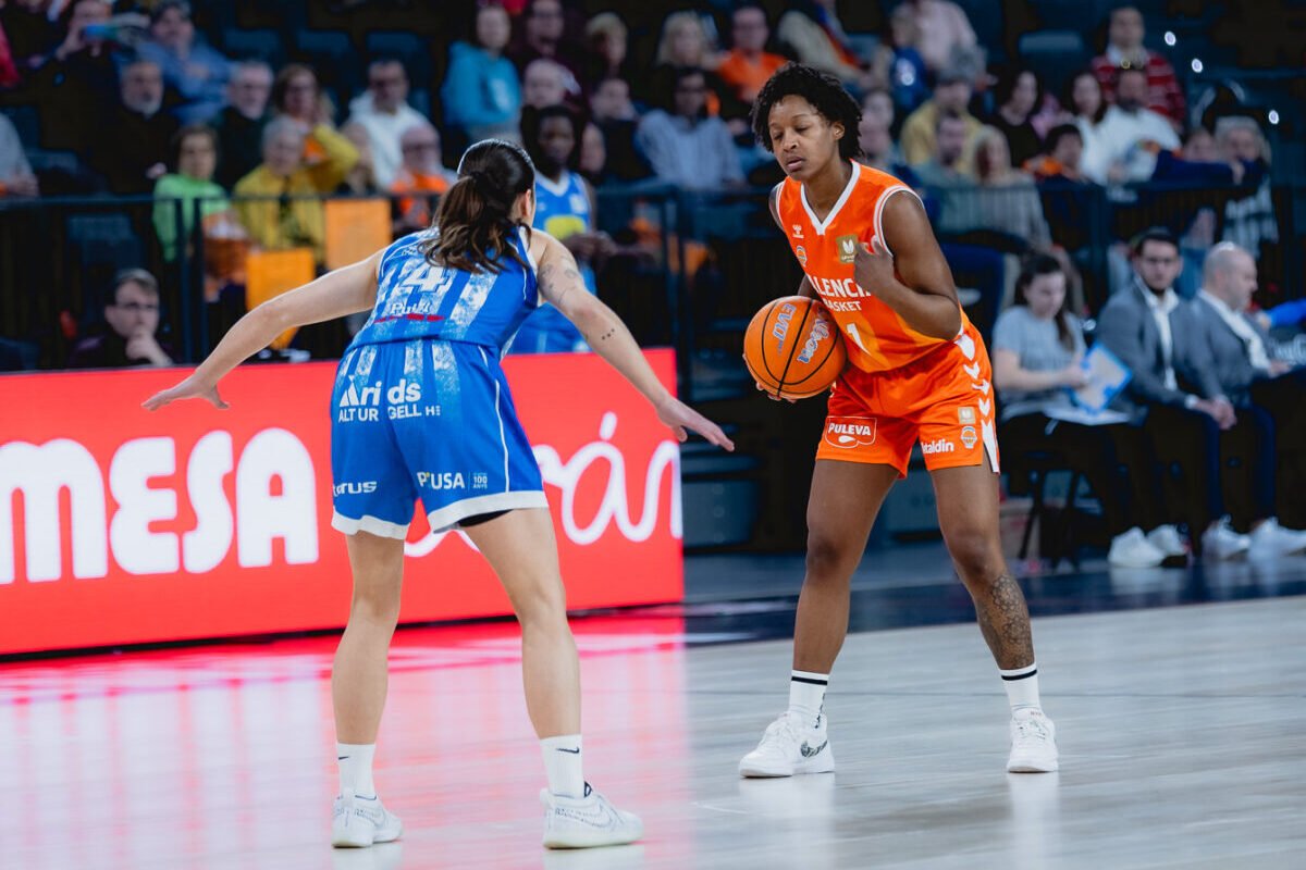 Galería – Valencia Basket no se rinde en su lucha por el liderato