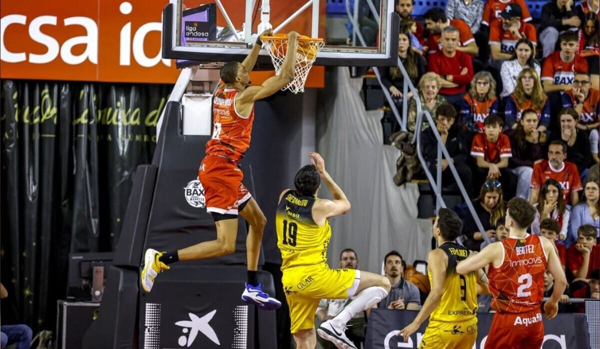 BAXI Manresa se impone a Tenerife con un brillante juego coral (86-80)