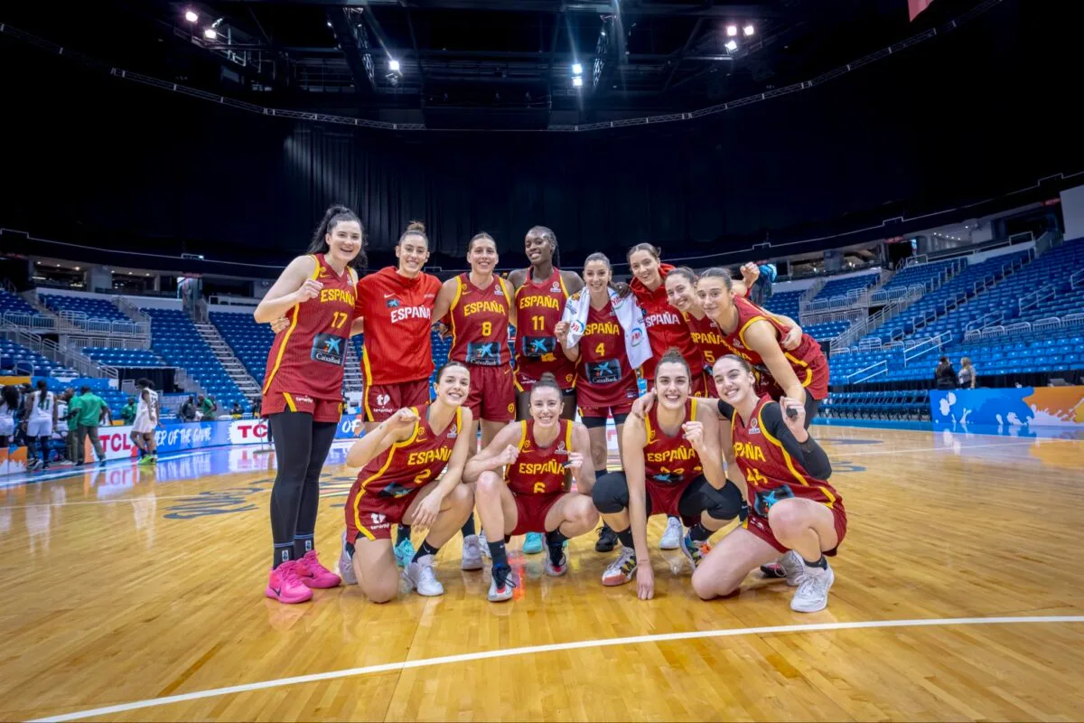 España cumple ante Senegal y está algo más cerca del Mundial (51-84)