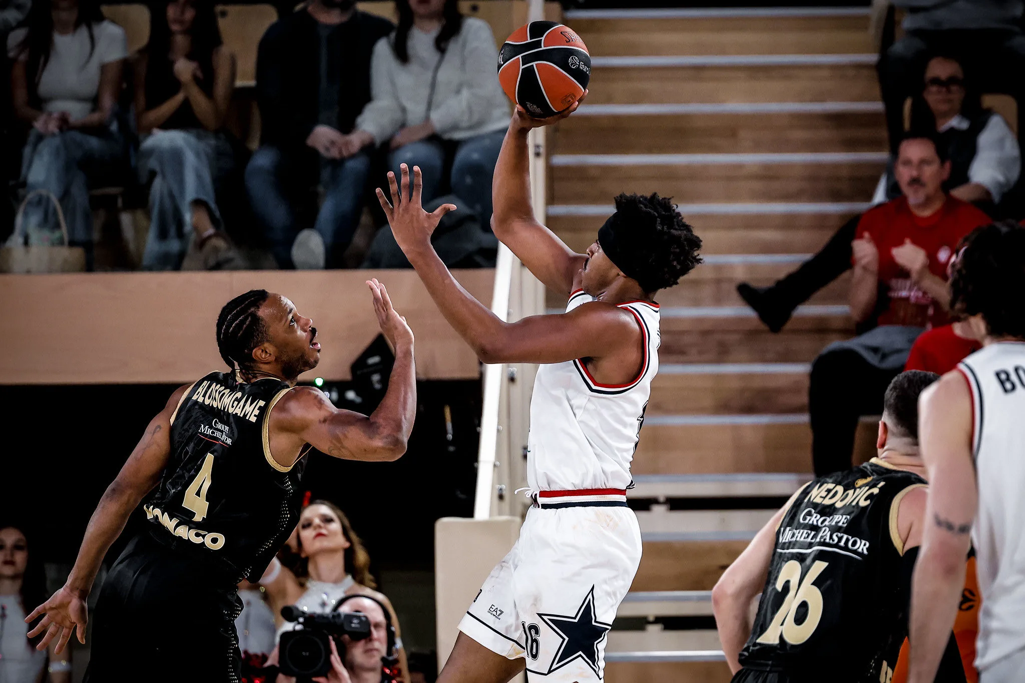 Mónaco remonta en el cuarto final ante EA7 Milán (90-85)