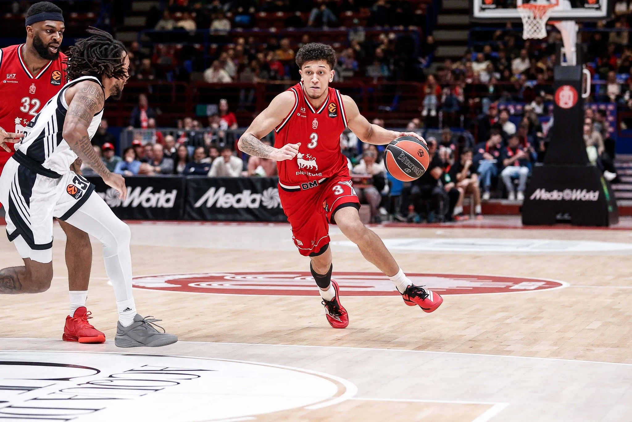 EA7 Milán se lleva el derbi italiano ante Virtus (103-87)