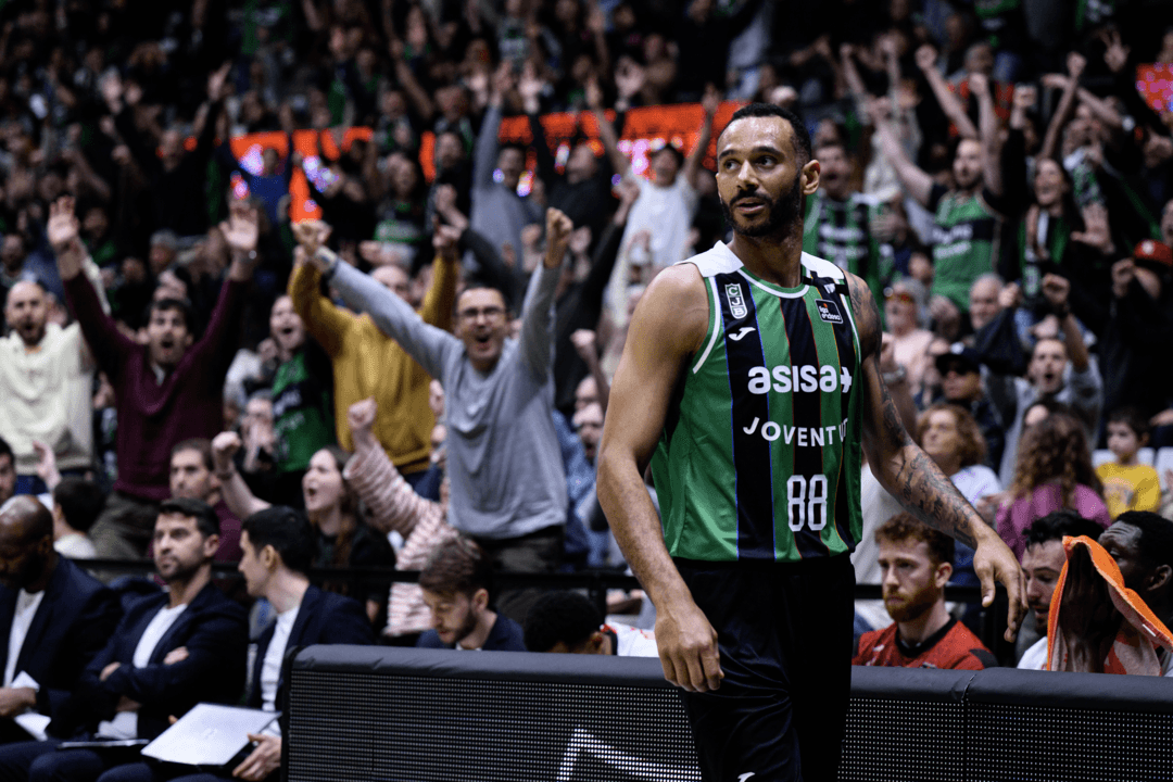 El Asisa Joventut suma una nueva victoria en el debut de Jabari Parker (109 – 73)