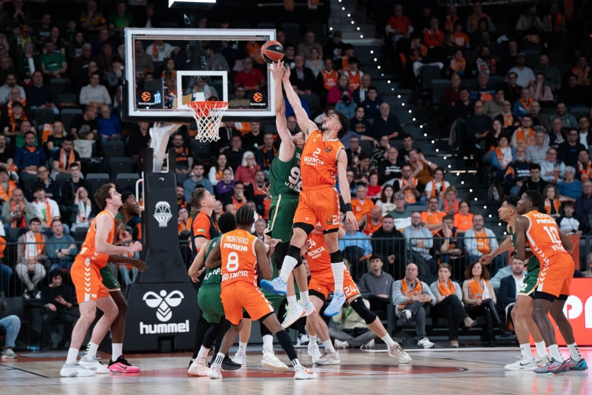Galería – Valencia Basket sigue con su idilio en esta Euroliga