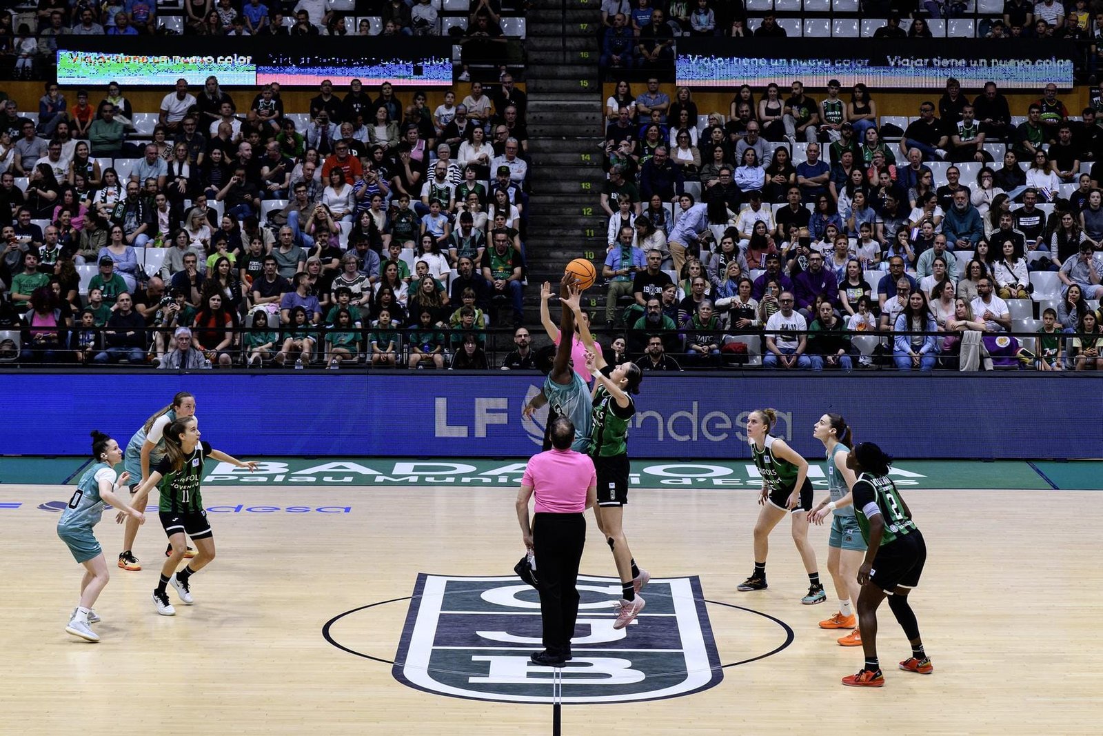 Ingeniería Ambiental CAB Estepona supera a la Penya para pisar el Playoff (69-74)