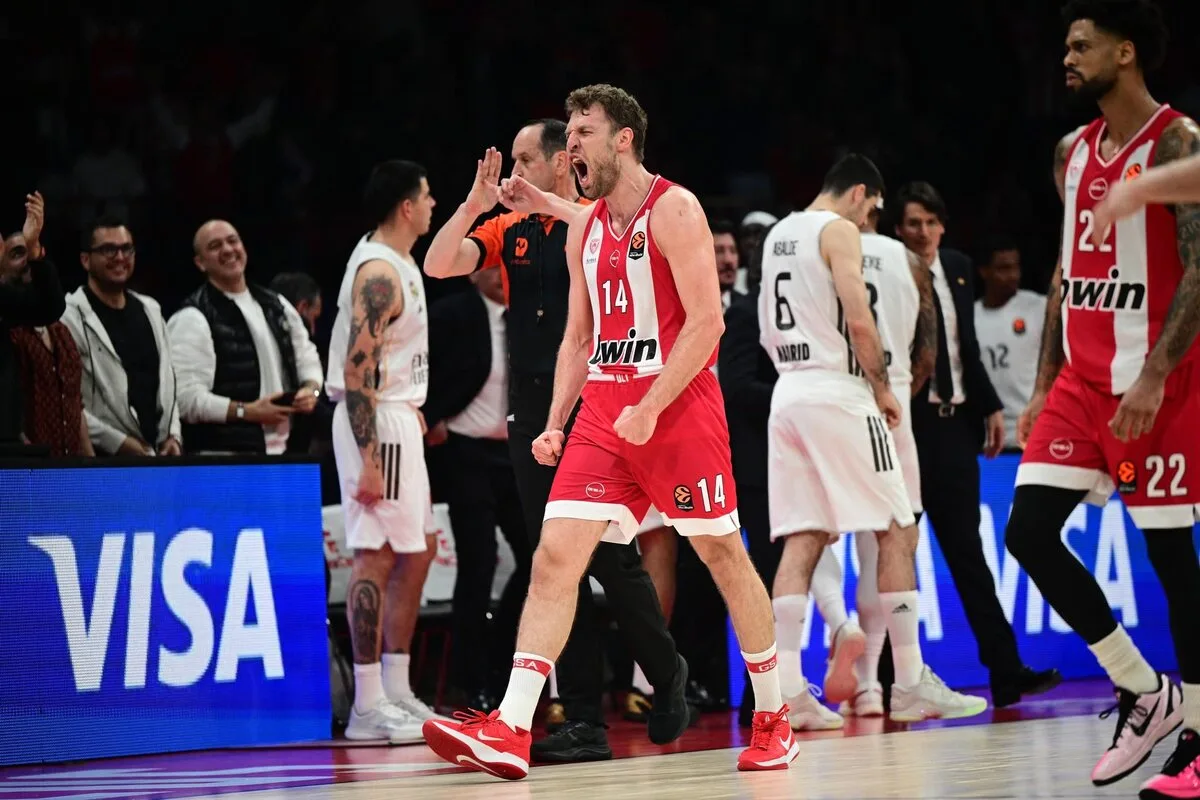 Olympiacos desviste al Real Madrid guiados por Dorsey (102-88)