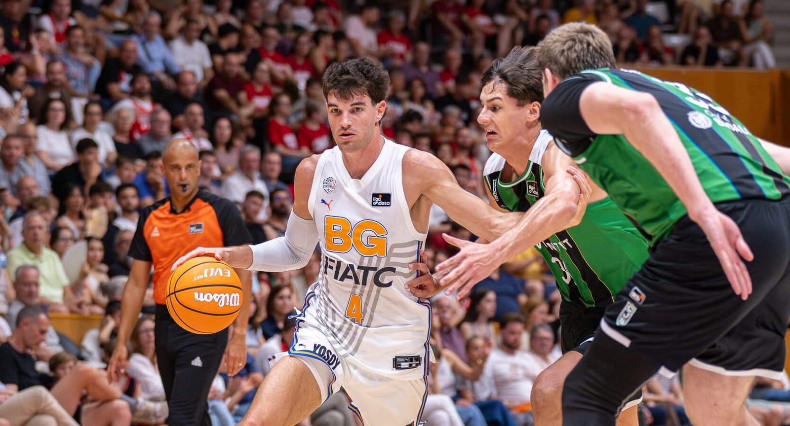 El acierto exterior y el rebote le da la victoria a Bàsquet Girona (82-77)