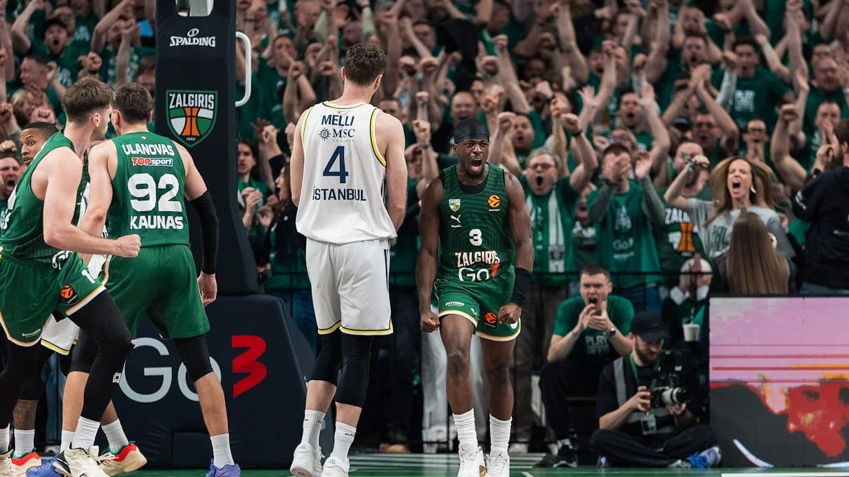 Zalgiris remonta para forzar el cuarto ante Fener (81-78)