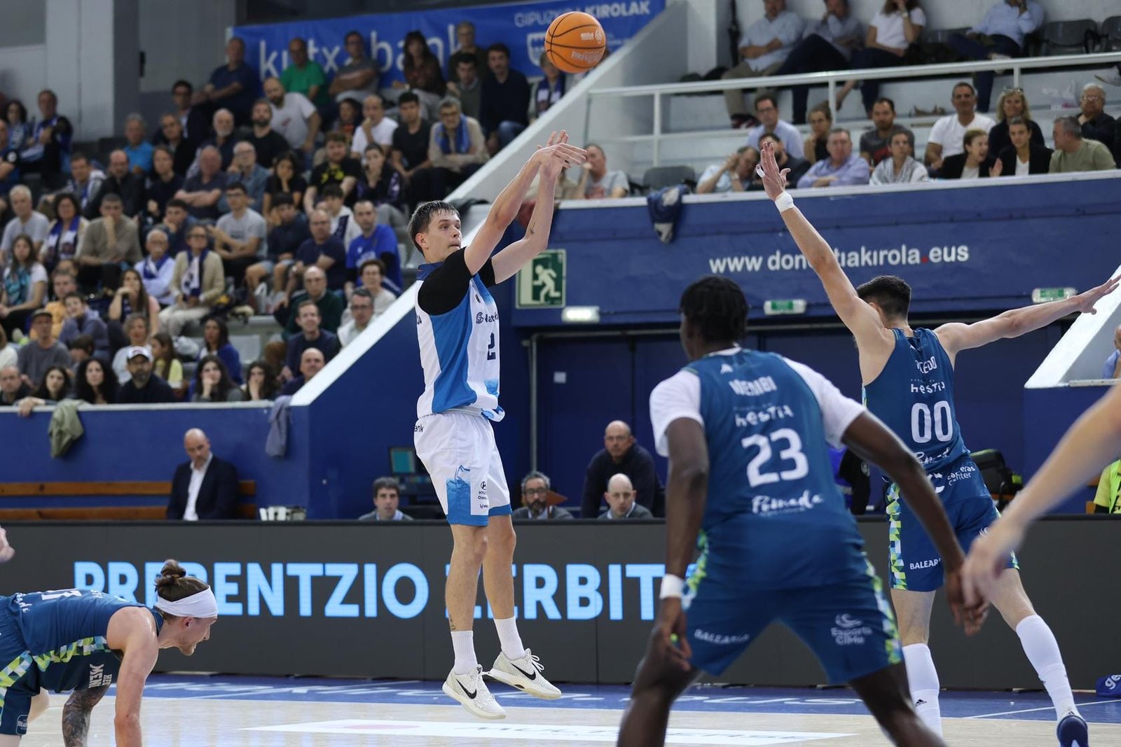 El internacional checo Ondrej Hanzlik renueva con Gipuzkoa Basket