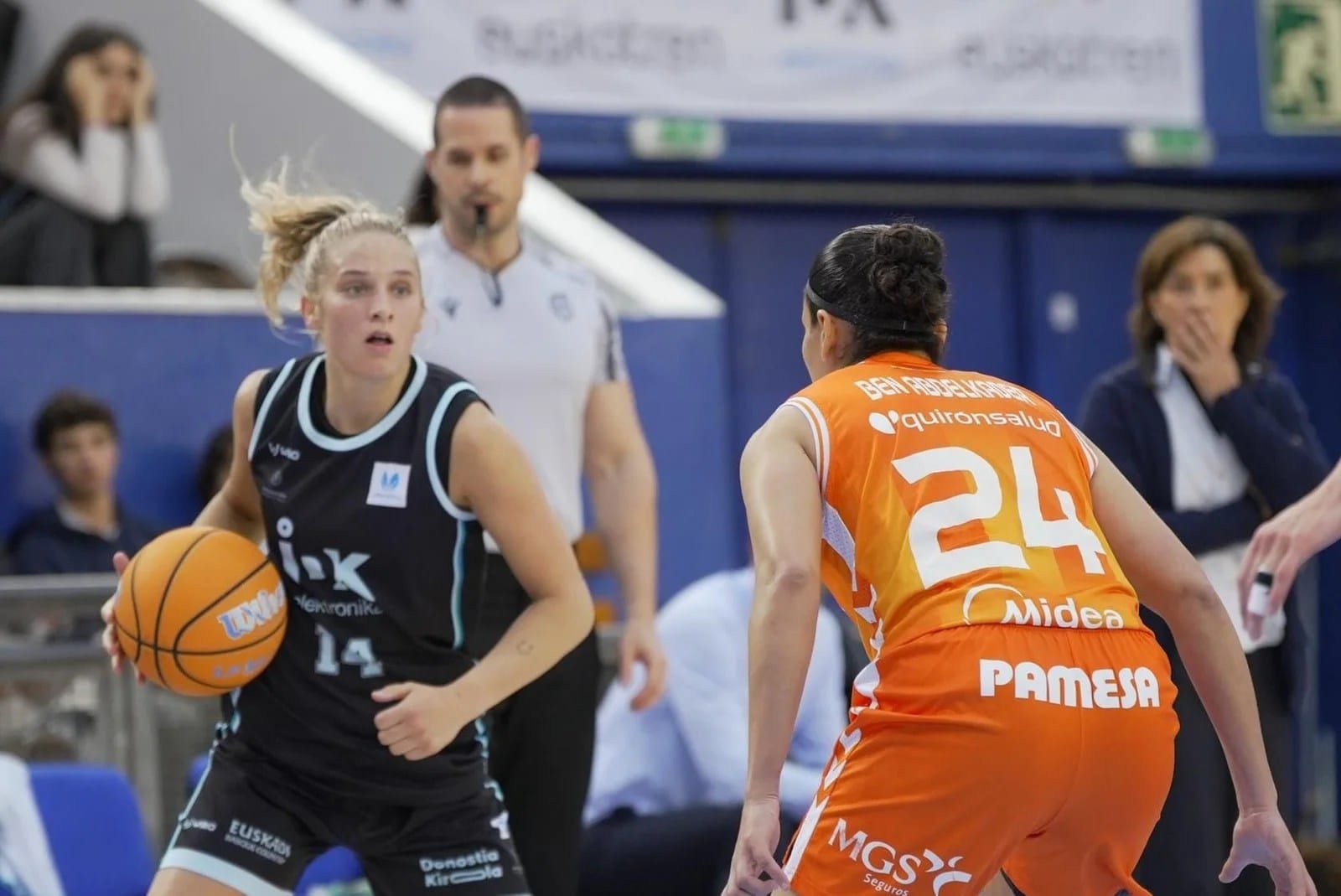 Khadija Faye y Paige Robinson suman un año más con el IDK Euskotren