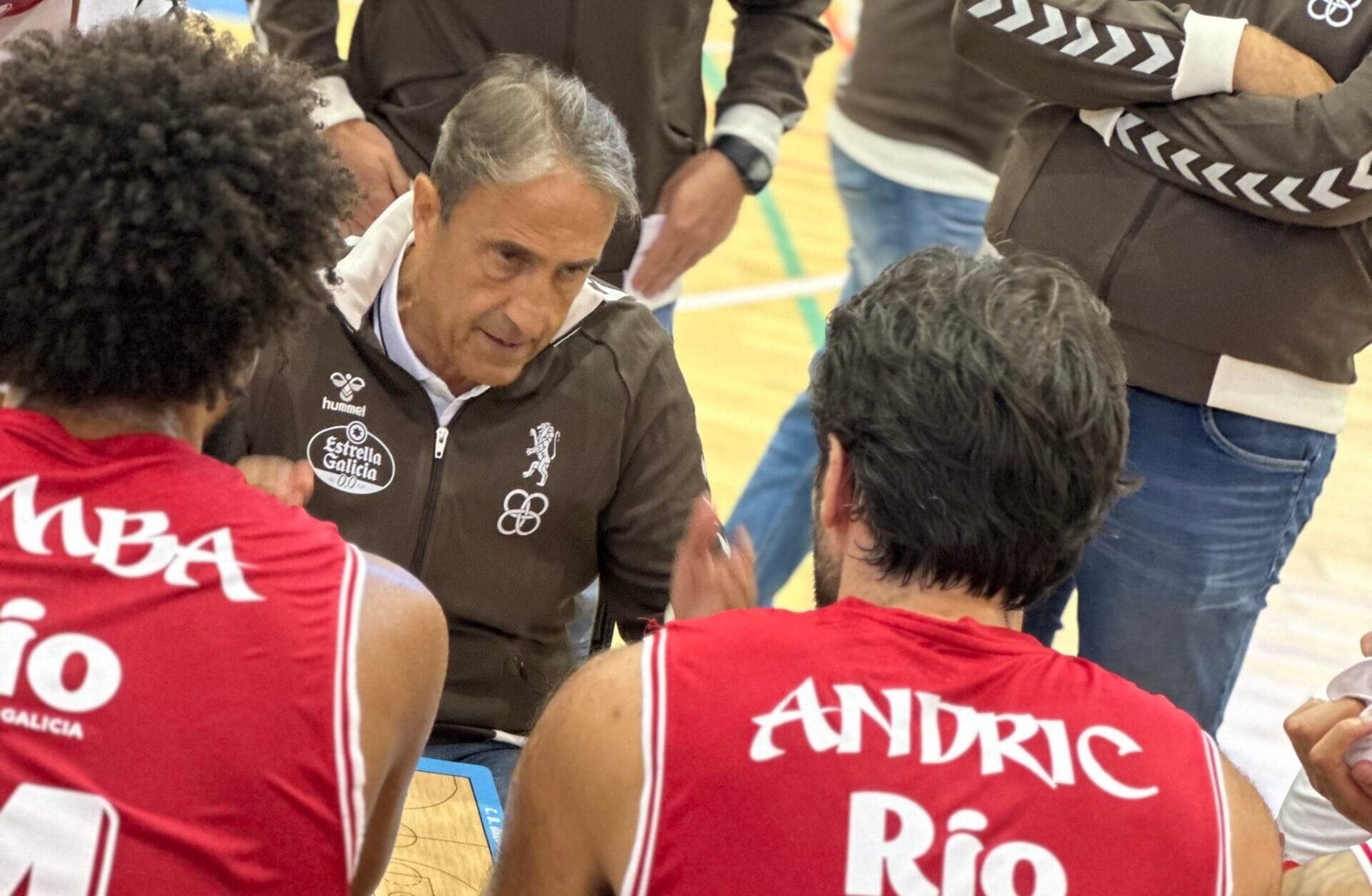 Breogán estrena pretemporada destrozando al Sporting (110-70)
