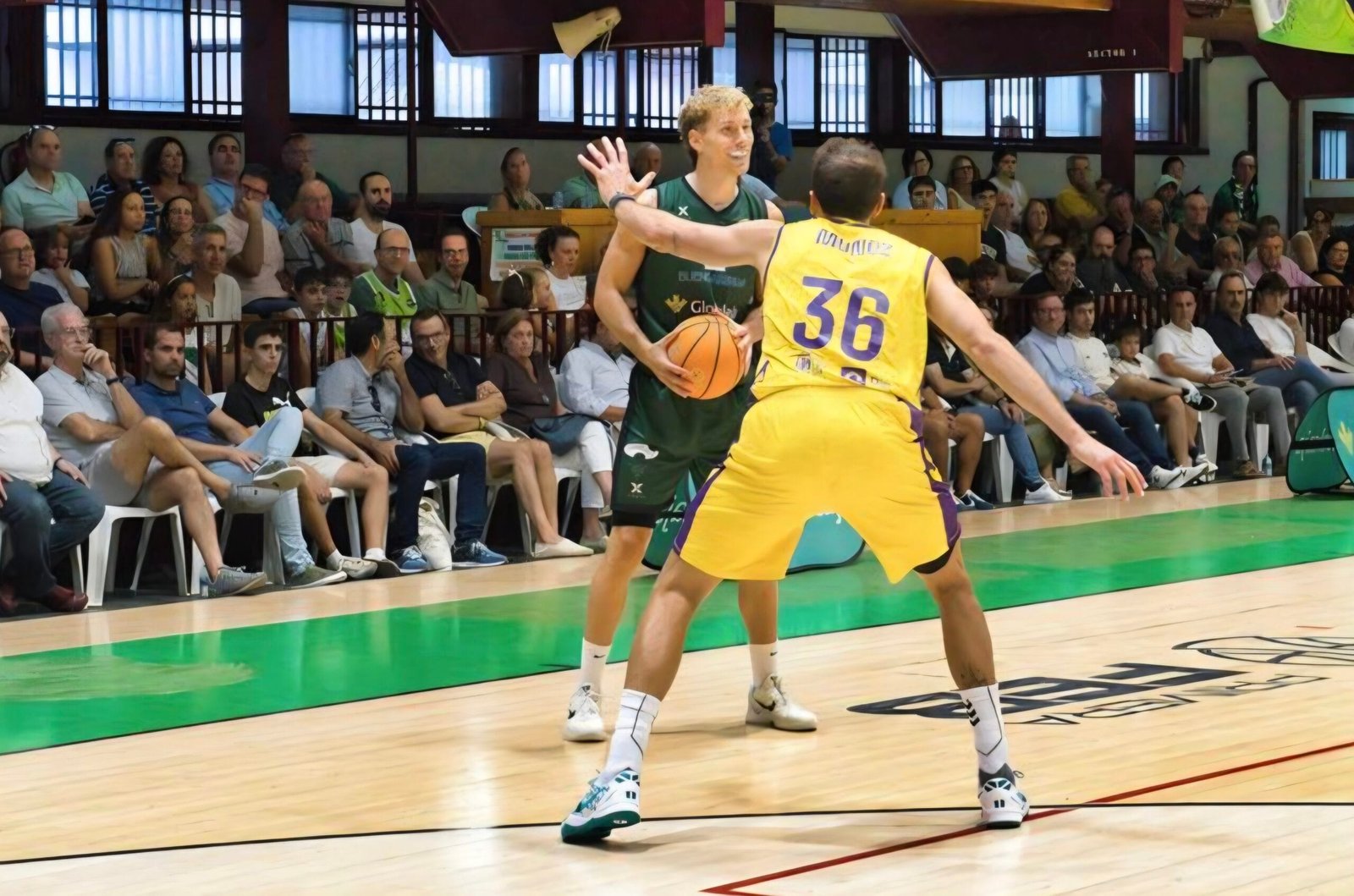 Iberolea Palencia enseña a Bueno Arenas Albacete la categoría (69-95)