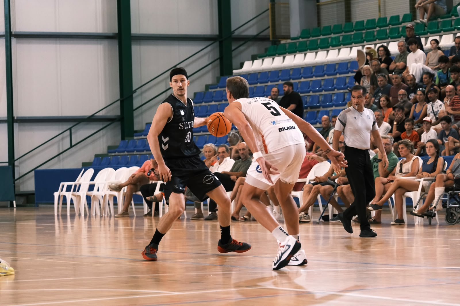Bilbao logra la primera victoria de la preparación ante Cantabria (103-81)