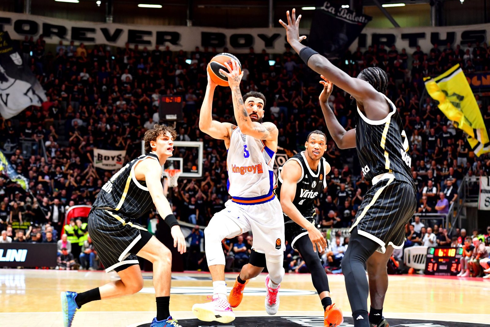 Baskonia rema para morir en la orilla ante Virtus Bologna (86-78)