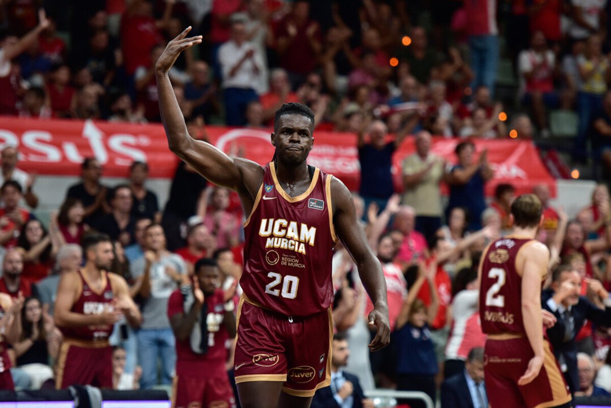 UCAM Murcia somete al Barça tras su doble jornada en Euroliga