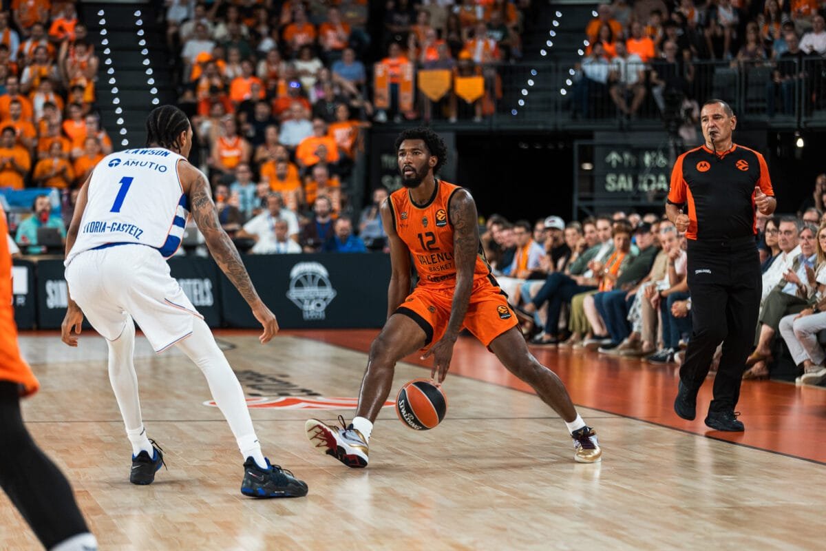 Galería – Valencia Basket pasa el rodillo y Javier no lo desaprovecha